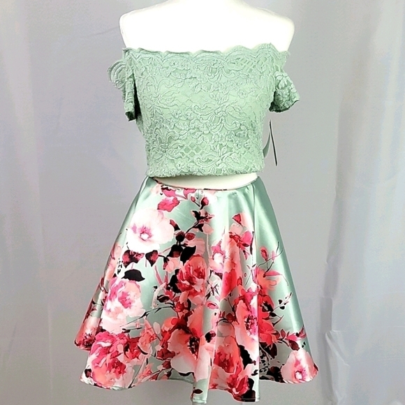 Jodi Kristopher 2 piece off the shoulder Floral Prom dress 15 - Picture 2 of 13